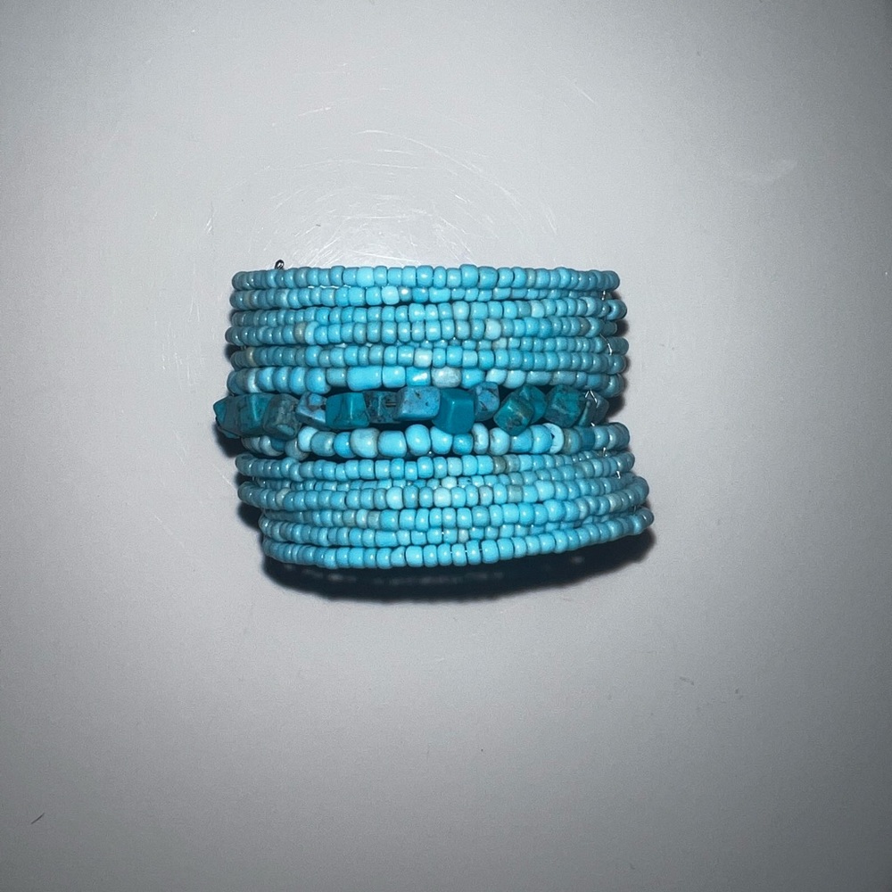 Blue beaded bracelet